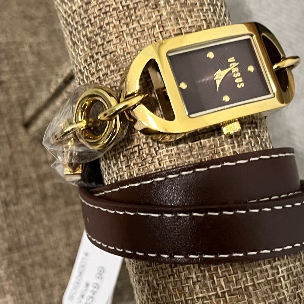 VERSUS by VERSACE NWT AUTHENTIC GENUINE BROWN LEATHER/GOLD WRAP DESIGN WATCH - Picture 17 of 17